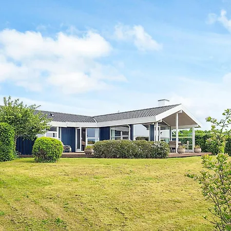 6 Person In Karrebaeksminde-by Traum